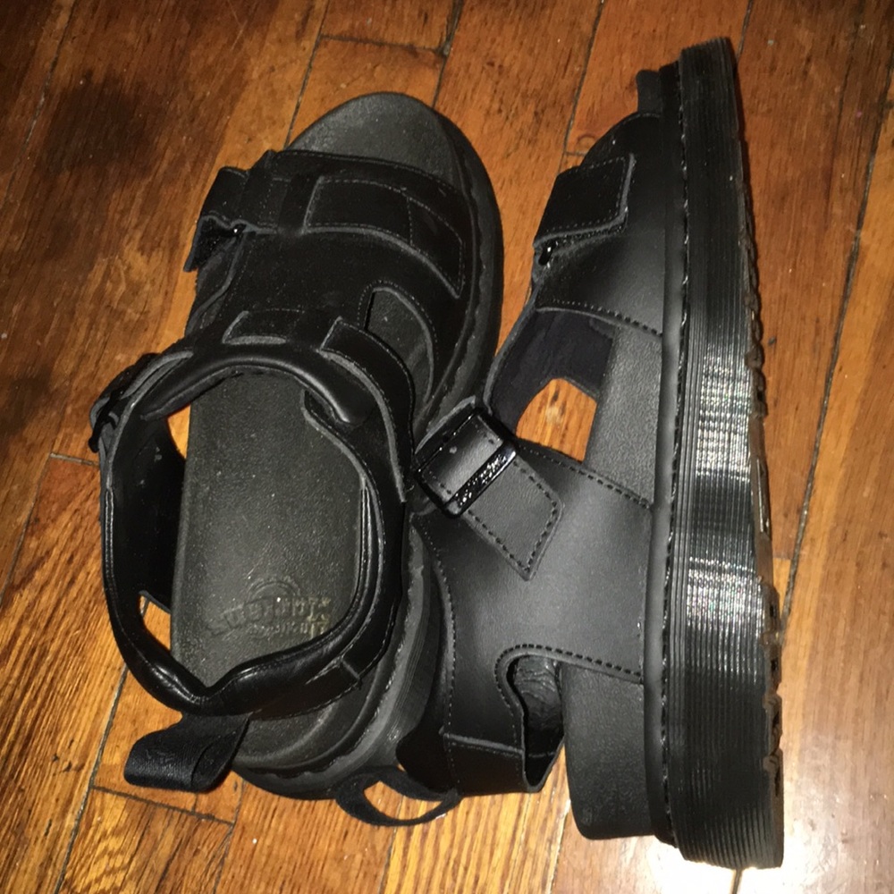 Chunky sandals